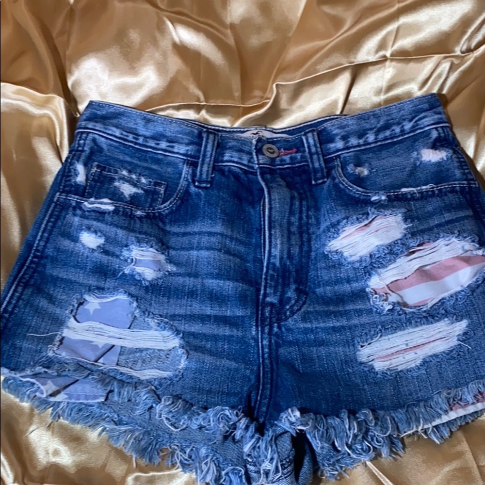 Hollister women’s American flag shorts